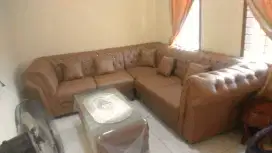 Bismillah jual sofa bagus, lengkap sama meja nya, .