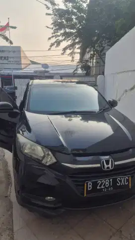 Di Jual Hr-v CVT 2015 pribadi Istimewa
