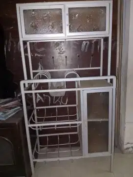 Lemari rak piring aluminium kaca bagus