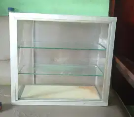 Etalase kaca 2 susun