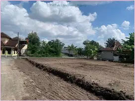 Tanah Strategis Jogja , Jl Kaliurang km 9 siap bangun rumah villa
