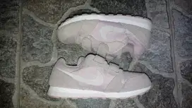 Sepatu Anak Nike Mid Runner Size 33.5