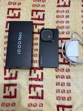 IQOO NEO 10 12/256 GB BLACK GARANSI 2 Tahun HINGGA JUNI 2027