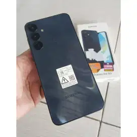 Samsung A16 5G Ram 8/256 Gb. Layar Amoled