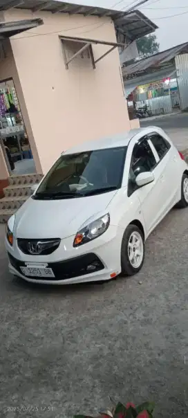 Brio E MT 2015 Low KM