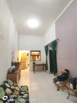 Rumah Kost Depan UB Kawasan Bunga Bunga Kota Malang