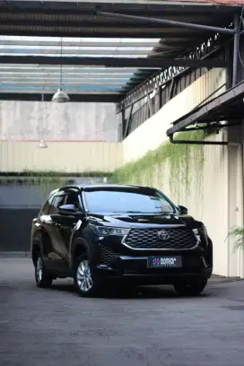 TOYOTA INNOVA ZENIX 2.0G HV CVT 2025
