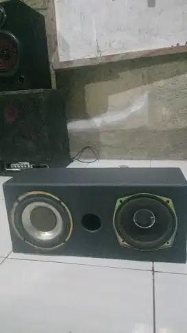 Speaker aktif bluetooth