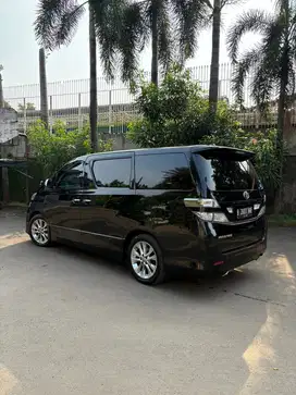 Toyota Vellfire 2013 Bensin