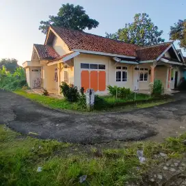 Jual Rumah+1 Kontakan Depan Kantor Pajak Pratama Pandeglang