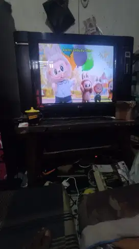 TV Tabung LG layar datar 29 inc