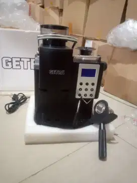 Mesin kopi semi-otomatis GETRA SN3035S
