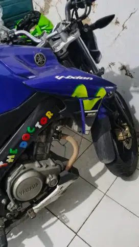 Yamaha Vixion movistar
