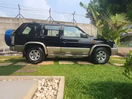 Nissan Terrano Kingsroad K2 2004 Istimewa Low KM