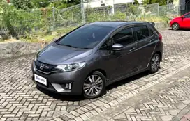 HONDA JAZZ 1.5 RS BENSIN MATIC 2014