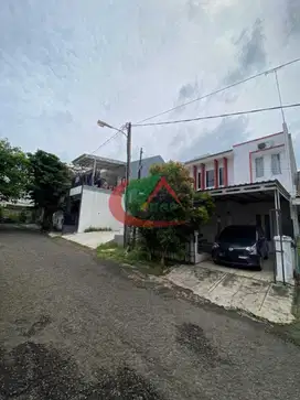 Dijual Murah Rumah 2Lantai Semi Furnish di Perumahan Citragran Cibubur