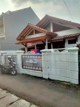 DiSewakan Rumah dkt dr Transmart cilandak