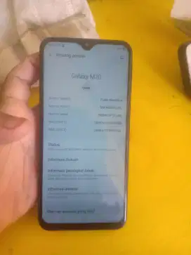 Samsung m20 ram 3 internal 32 4g normal tinggal pakai