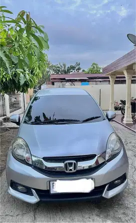 Honda mobilio 2015