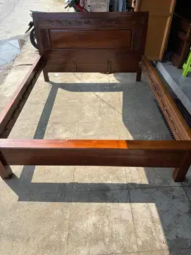 Dipan Kasur Bekas