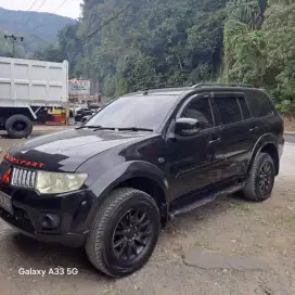 DIJUAL CEPAT MOBIL PAJERO AUTOMATIC 2011
