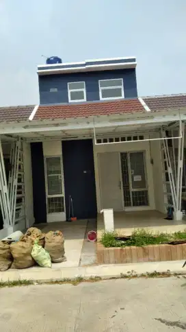 Dijual rumah atau over kredit Mutiara Gading City