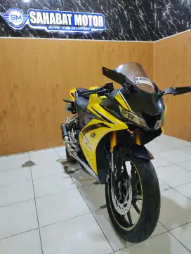 R15 V3 TH 2018 LOW KM SIAP PAKAI
