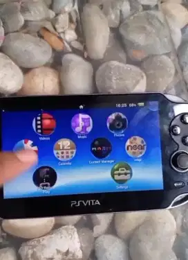 PS Vita Slim type ( S10 ) fat color Black