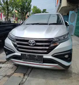 17.000km..! Toyota Rush 1.5 TRD Sportivo AT 2020 Silver