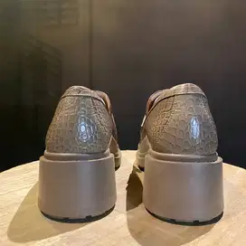 COLE HAAN IRSH COF Sepatu Kulit Wanita