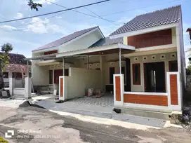 Rumah nyaman dan asri lingkungan pendatang selomartani