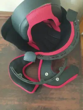 Helm kYT ukuran L
