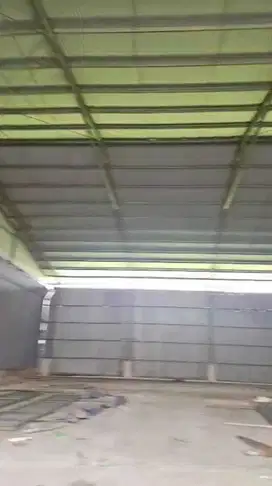 Disewakan Lokasi Strategis Gudang Ex Pabrik Area Daan Mogot Raya