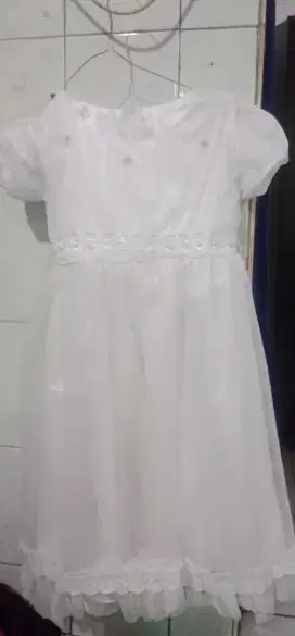Dress putih anak anak