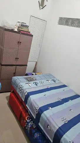 Jual tempat tidur sorong dan lemari pakaian plastik