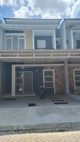 Dijual Cepat Rumah Siap huni nyaman startegis di Cluster Metland