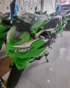 Dijual kawasaki ninja ZX25RR 4 silinder