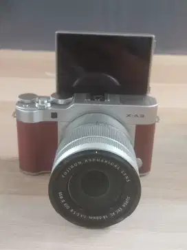 Dijual Kamera Fujifilm XA3 brown maroon like new minim pemakaian