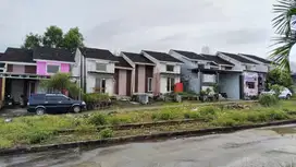 Rumah dibatakan spesial cash only 465 juta type 54
