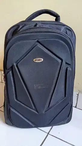Tas Ransel Laptop Pria Warna Hitam