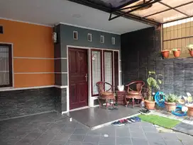 Dijual  rumah Siap Huni di sayap Turangga