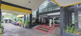 Dijual MURAH Tanah dan Bangunan di Taman Kedoya Baru