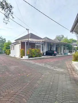 Rumah cantik sangat strategis dalam perumahan bangunjiwo kasihan