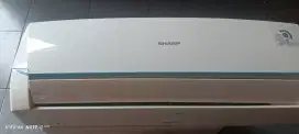 Dijual ac sharp 1/2 pk seken R 32