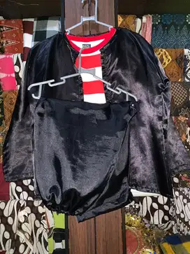 PERSEWAAN BAJU ADAT DAN PROFESI