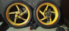 VELG HONDA CBR 150 BERIKUT BAN NYA