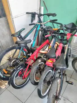 Sepeda bekas yang minat bisa bungkus semua