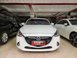 MAZDA 2 GT AT 2018 KM RENDAH PUTIH / MODEL THN 2019 (BINTANG MOTOR)