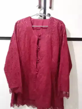 Kebaya hanya atasan