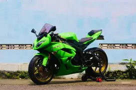Kawasaki zx6R like new zx800 CBR600 GSX600 Z900
